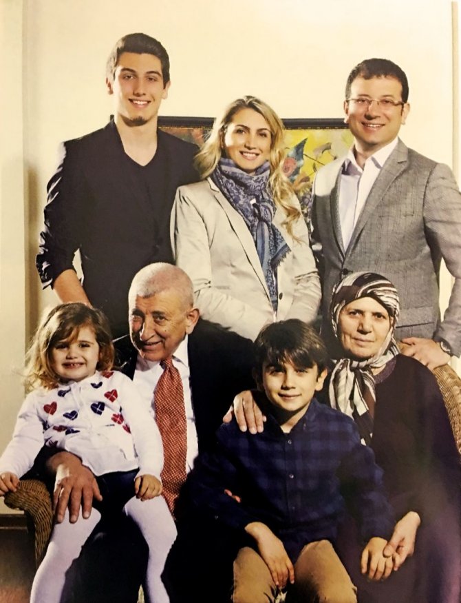 imamoglu_aile_foto.jpg