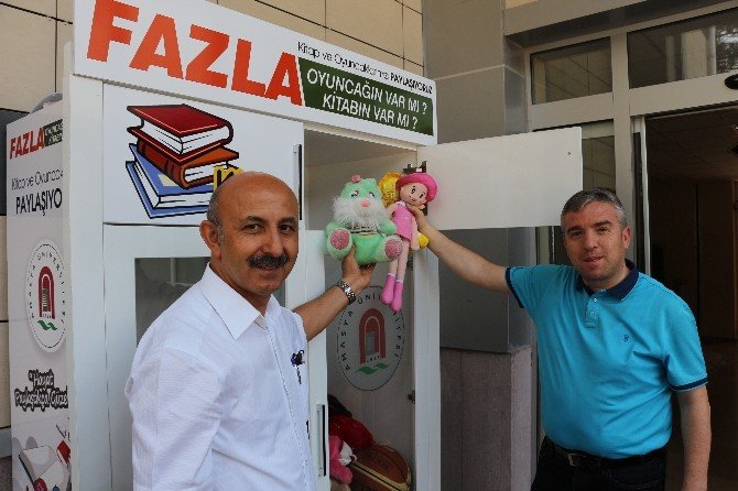 Fatih İlkokulu Öğrencilerinden Oyuncak Ve Kitap Kampanyasına Destek