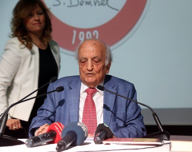 İslam Bilimi Tarihi Uzmanı Prof.dr. Sezgin’e SDÜ’den Fahri Doktora