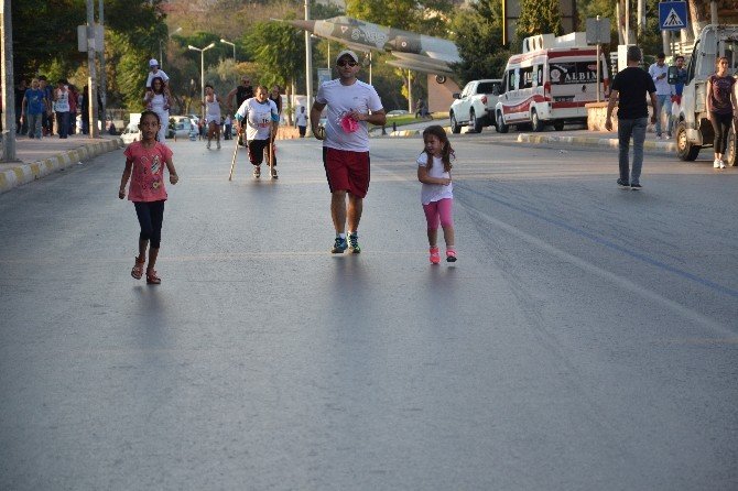 ‘İsmail Akçay Yol Koşusu’ yapıldı
