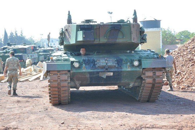 Maltepe Askeri birliklerinin taşınması sürüyor