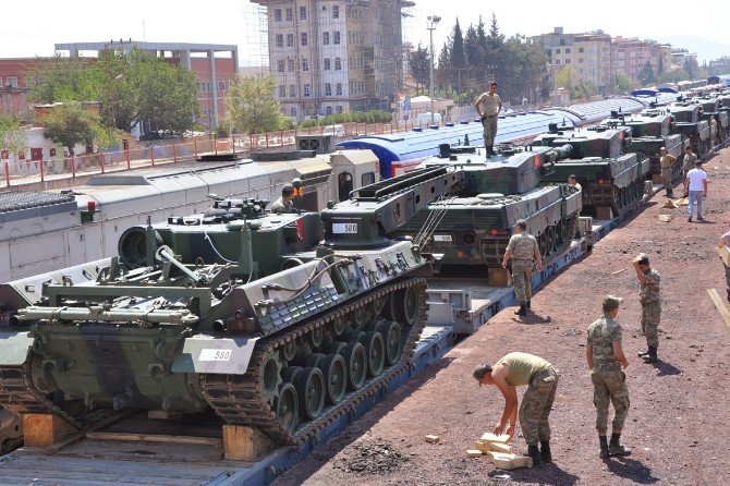 İstanbul 2. Zırhlı Tugay Komutalığı’ndaki tanklar İslahiye’ye taşınıyor