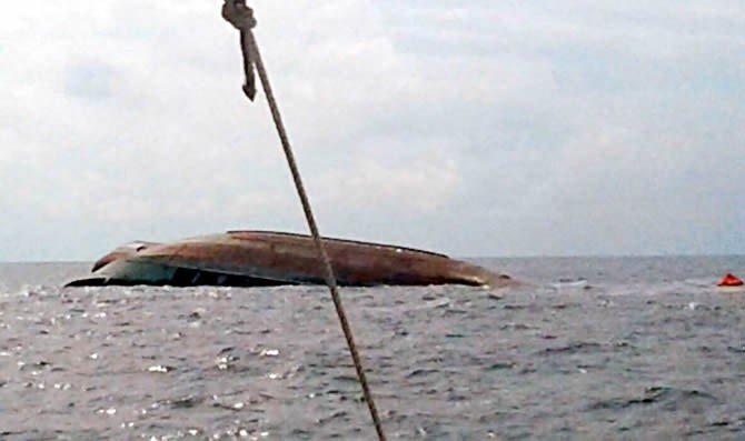 İstanbul merkezli şirketin kuru yük gemisi Sicilya Adası’nda battı