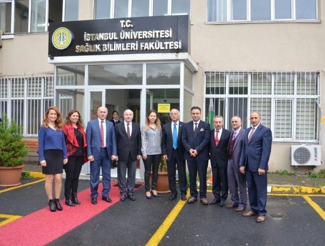 Yaşlılar teknoloji ile buluşuyor