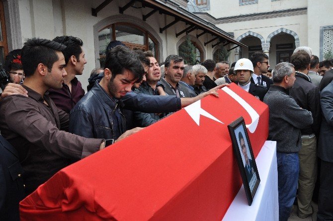 Şehit Polis Son Yolculuğuna Uğurlandı