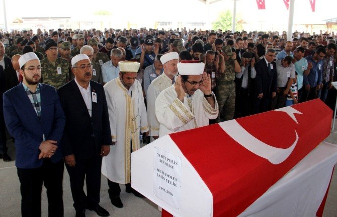 Şehit Polis Memuru Gaziantep’te Toprağa Verildi