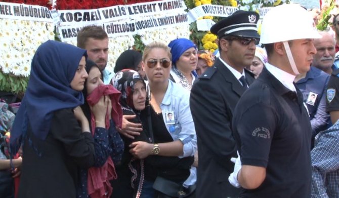 Şehit Polis Memuru Serdar Gökbayrak, son yolculuğuna uğurlandı