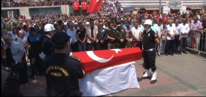Şehit Polis Memuru Serdar Gökbayrak, son yolculuğuna uğurlandı