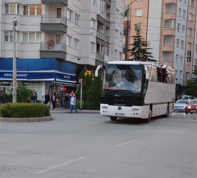 Saldırıya uğrayan Eskişehirspor taraftarları, Eskişehir’e gelmeye başladı