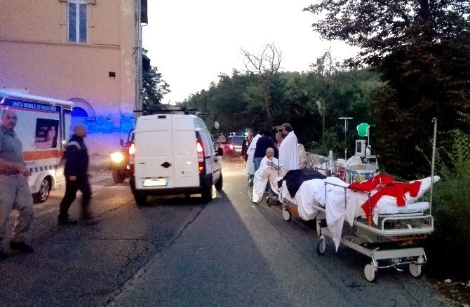 İtalya 6.2’lik depremle sarsıldı: 6 ölü