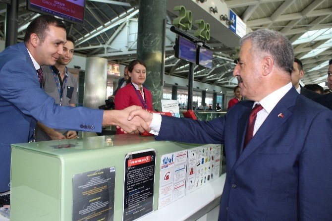 Bakan Arslan’dan Adnan Menderes Havalimanı ziyareti