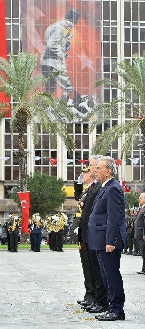 İzmir’de 29 Ekim kutlamaları ’resmen’ başladı