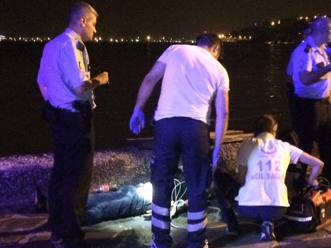 Deniz kenarında oturan adam denize düşerek boğuldu