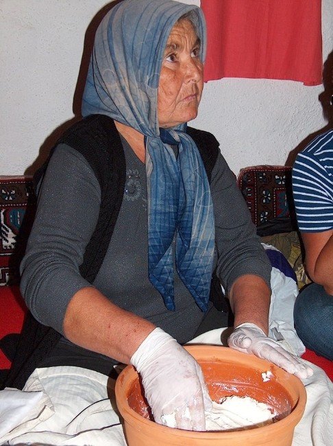 Çeşme ve Karaburun’da bir lezzet; ’Kopanisti’