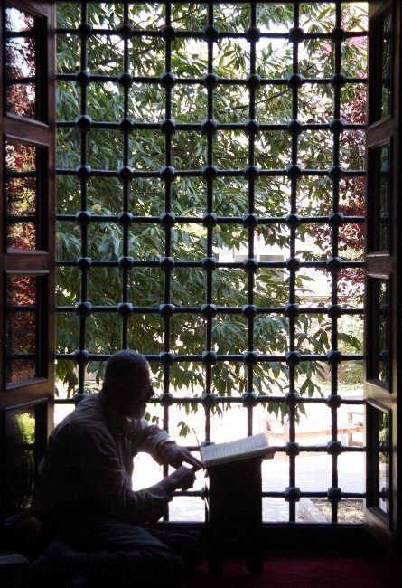 Osmanlı şaheseri Pertev Paşa Camii 437 yıldır sapasağlam ayakta