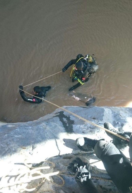 Babanın cesedini Ankara’dan gelen özel jandarma ekibi buldu