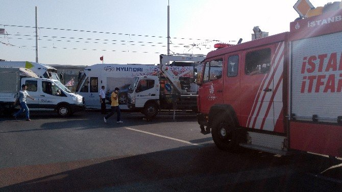 Kabataş- Bağcılar seferini yapan tramvay kaza yaptı : 3 yaralı