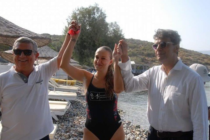 Kuşadası’ndan Samos Adası’na yüzdü