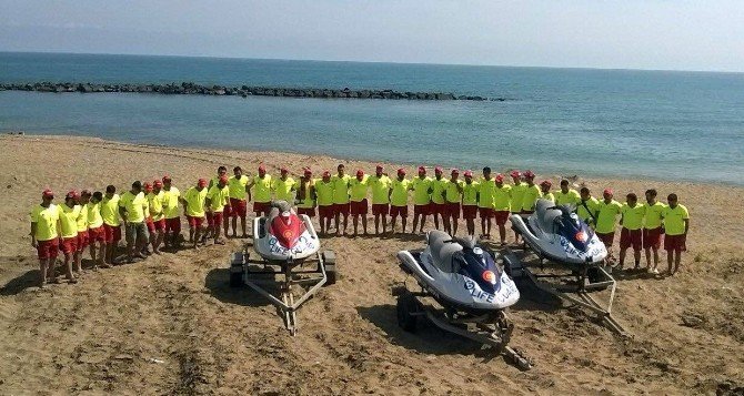 Karasu’da boğulma tehlikesi geçirenlerin sayısı bini aştı