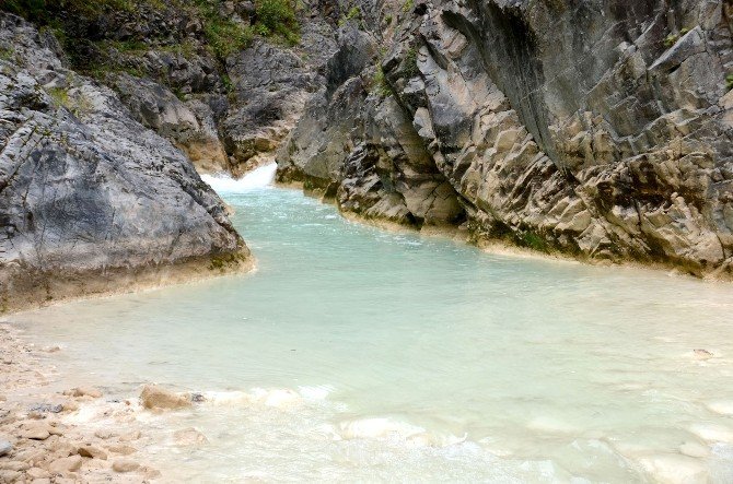 Giresun’da Kuzalan Şelalesi ve Mavi Göl turizmin yeni gözdesi