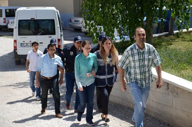 Karaman’da gözaltına alınan iki hakim, bir savcı adliyeye sevk edildi