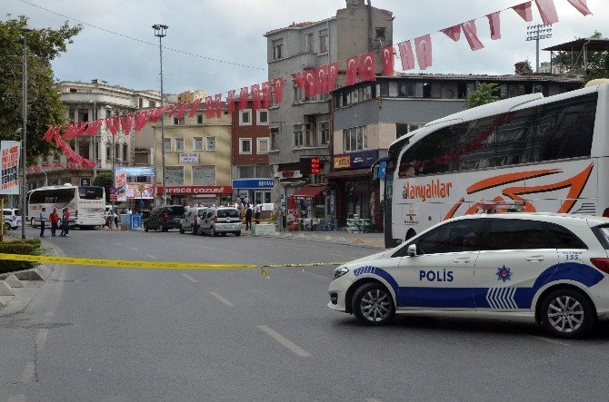 Kasımpaşa Orduevi yakınında kırmızı valiz paniği