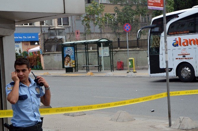 Kasımpaşa Orduevi yakınında kırmızı valiz paniği