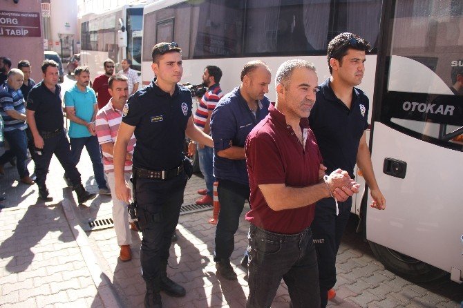 Kayseri’de FETÖ/PDY operasyonunda gözaltına alınan 43 polis adliyeye çıkarıldı