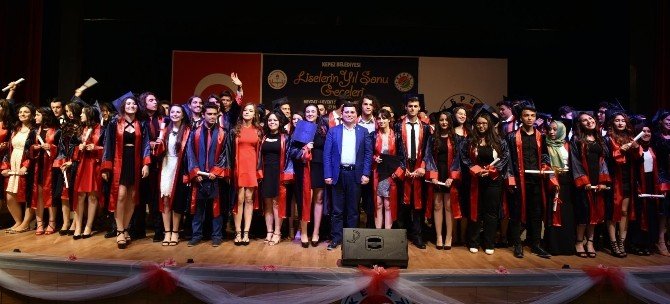 Başkan Tütüncü, Mezuniyet Törenine Katıldı