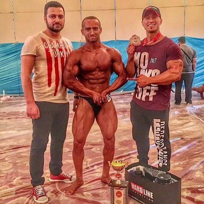 Esnaf babanın oğulları İzmir’in gururu oldu