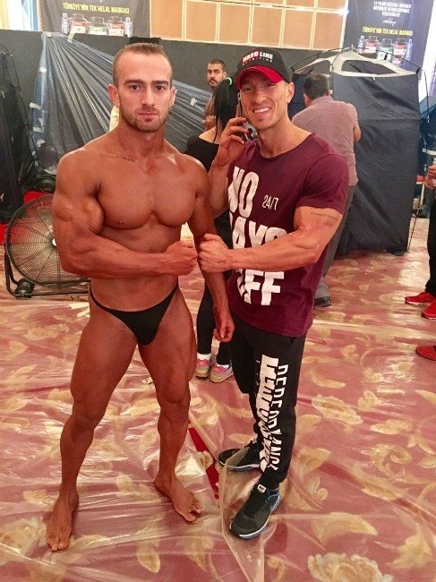 Esnaf babanın oğulları İzmir’in gururu oldu