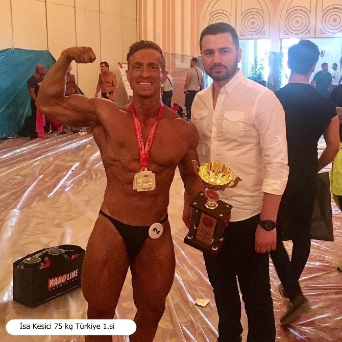 Esnaf babanın oğulları İzmir’in gururu oldu