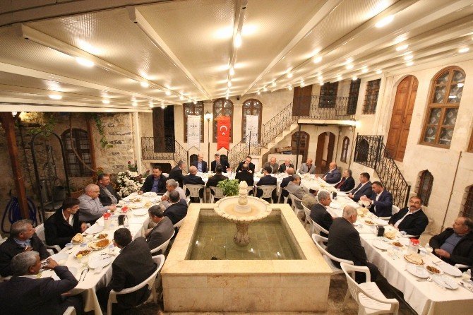 Emniyet Müdürü Candemir Özdemir’e veda yemeği