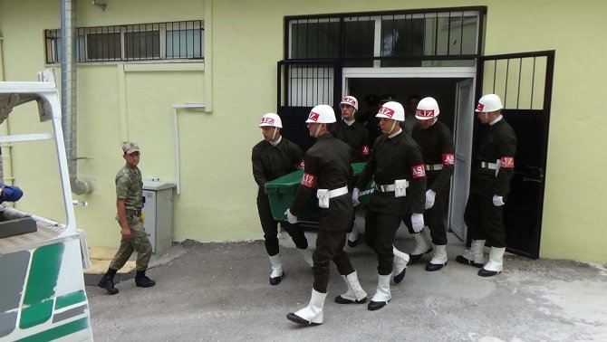 Uzman çavuşun vurduğu Astsubay Topçu'nun cenazesi memleketi Giresun’a gönderildi