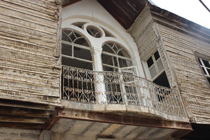 Tarihi Kilis Evleri İle Konakların Restorasyon Yapılması İsteniyor