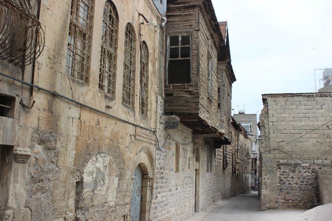 Tarihi Kilis Evleri İle Konakların Restorasyon Yapılması İsteniyor