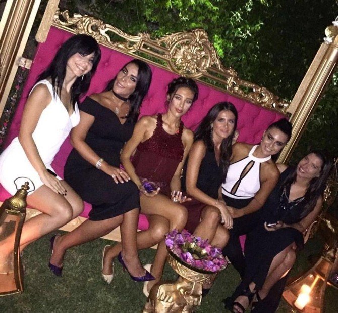 Ünlü sanatçı Berkay kına gecesine katılamadı