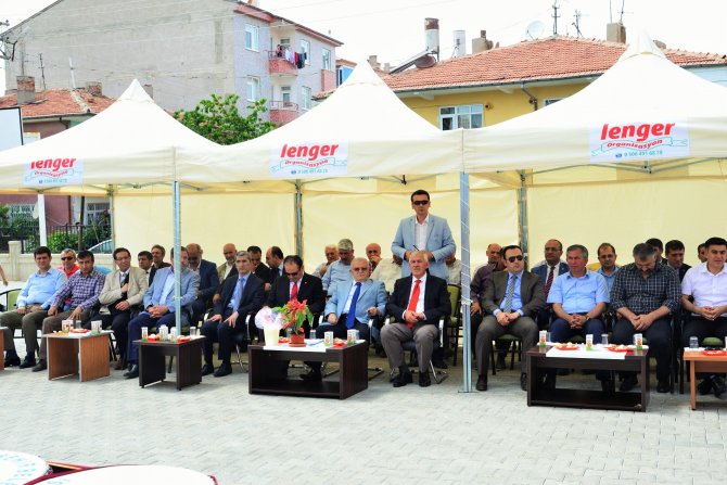 Kırşehir Merkez İmam Hatip Ortaokulu'nda ilk mezuniyet çoşkusu
