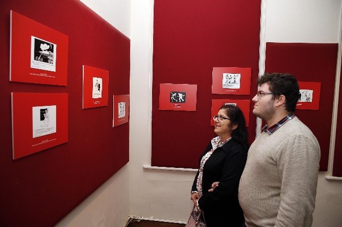 Atatürk ve Cumhuriyeti anlatan karikatürler sergide