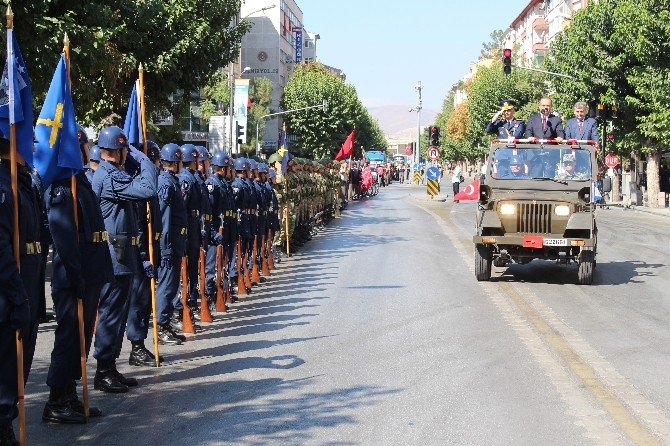 Konya’da 30 Ağustos Zafer Bayramı kutlandı