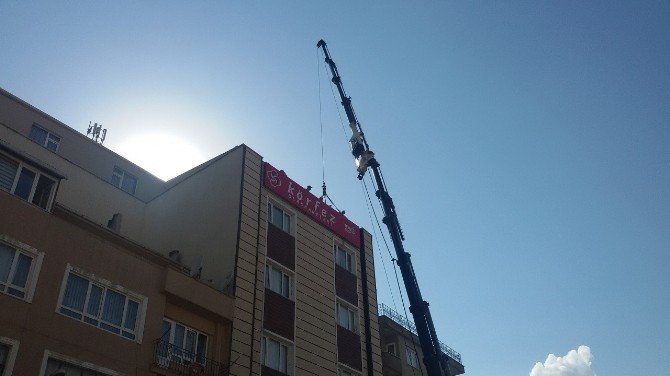 Körfez Dershanesi’nin tabelaları indirildi