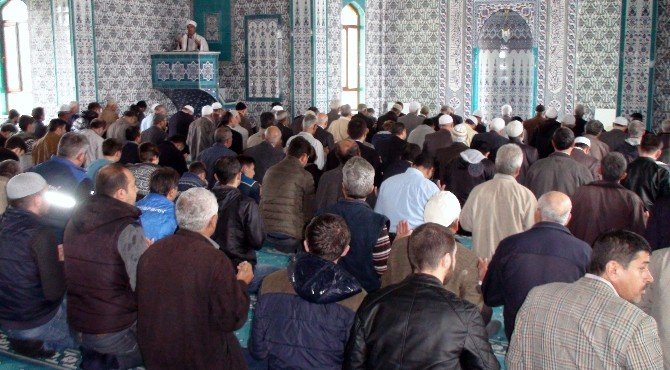 Serdar Camii İbadete Açıldı