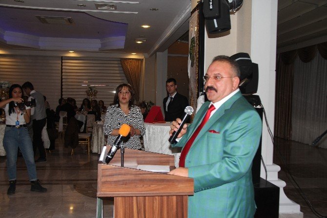 Mahmut Arslan Anadolu Lisesi’nde ’Öğretmeler Günü’ kutlaması