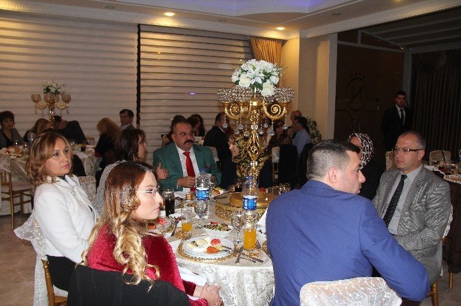 Mahmut Arslan Anadolu Lisesi’nde ’Öğretmeler Günü’ kutlaması