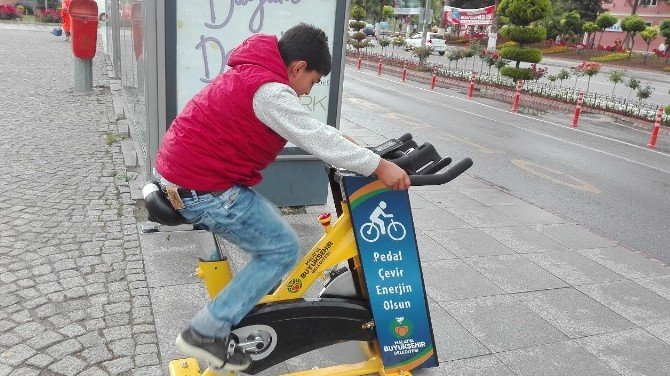 Bisiklet Sür, Telefonunu Şarj ET