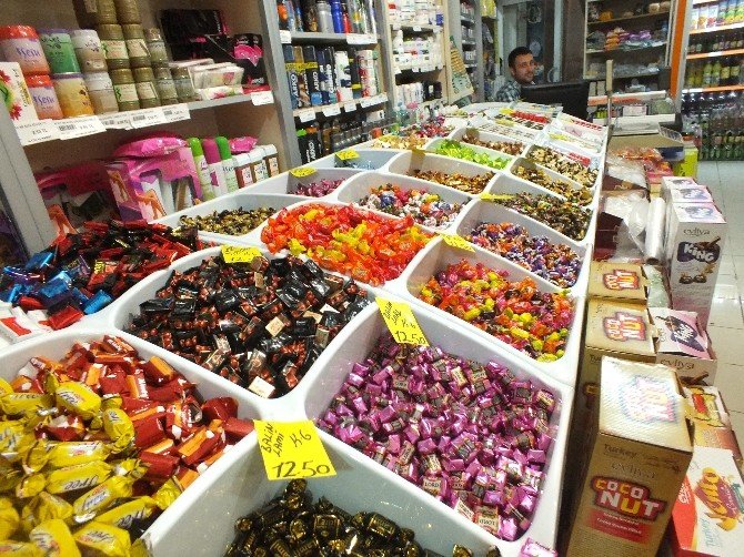 Bayram Şekeri Tezgâhlardaki Yerini Aldı