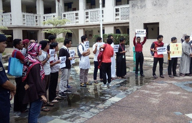 Uluslararası İslam Üniversitesi öğrencilerinden Arakan’da yapılan zulme kınama