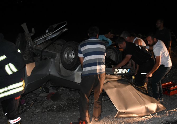 Akhisar'da trafik kazası: 2 yaralı