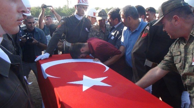 Osmaniyeli şehit Jandarma Uzman Çavuş toprağa verildi