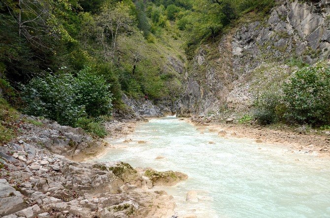 Giresun’da Kuzalan Şelalesi ve Mavi Göl turizmin yeni gözdesi